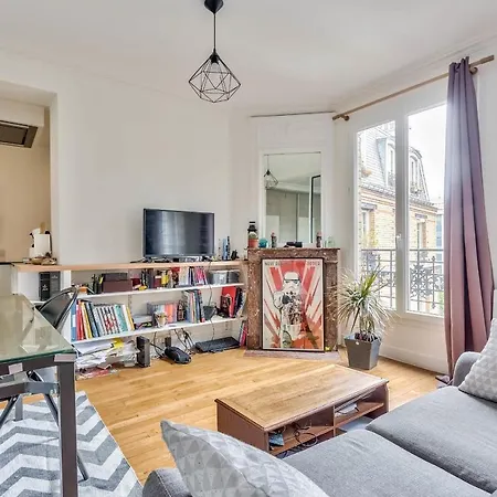 Nice Studio In The 19th Arrondissement Apartment